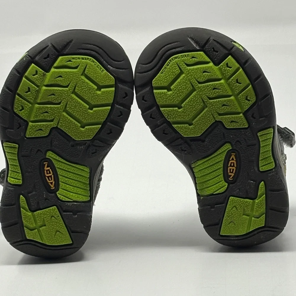 Keen Newport H2 Sandals Baby size 4